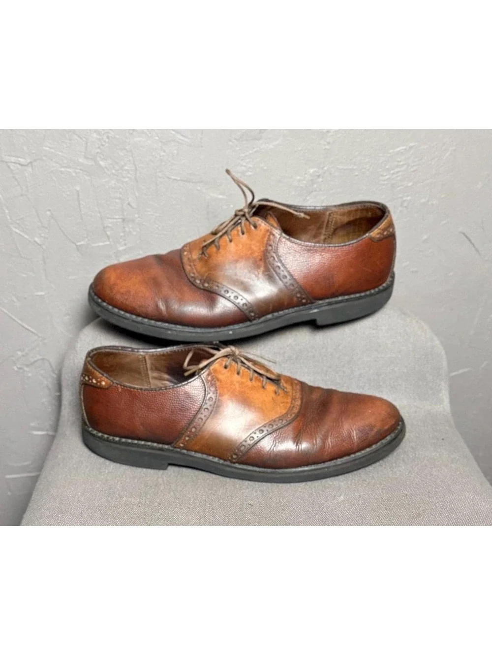 Vintage Brown Two-Tone Brogues or Saddle Shoes size 9 men or 10.5 women Vibram